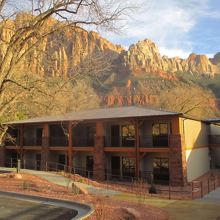 Best Western Plus Zion Canyon Inn & Suites Springdale Exterior photo