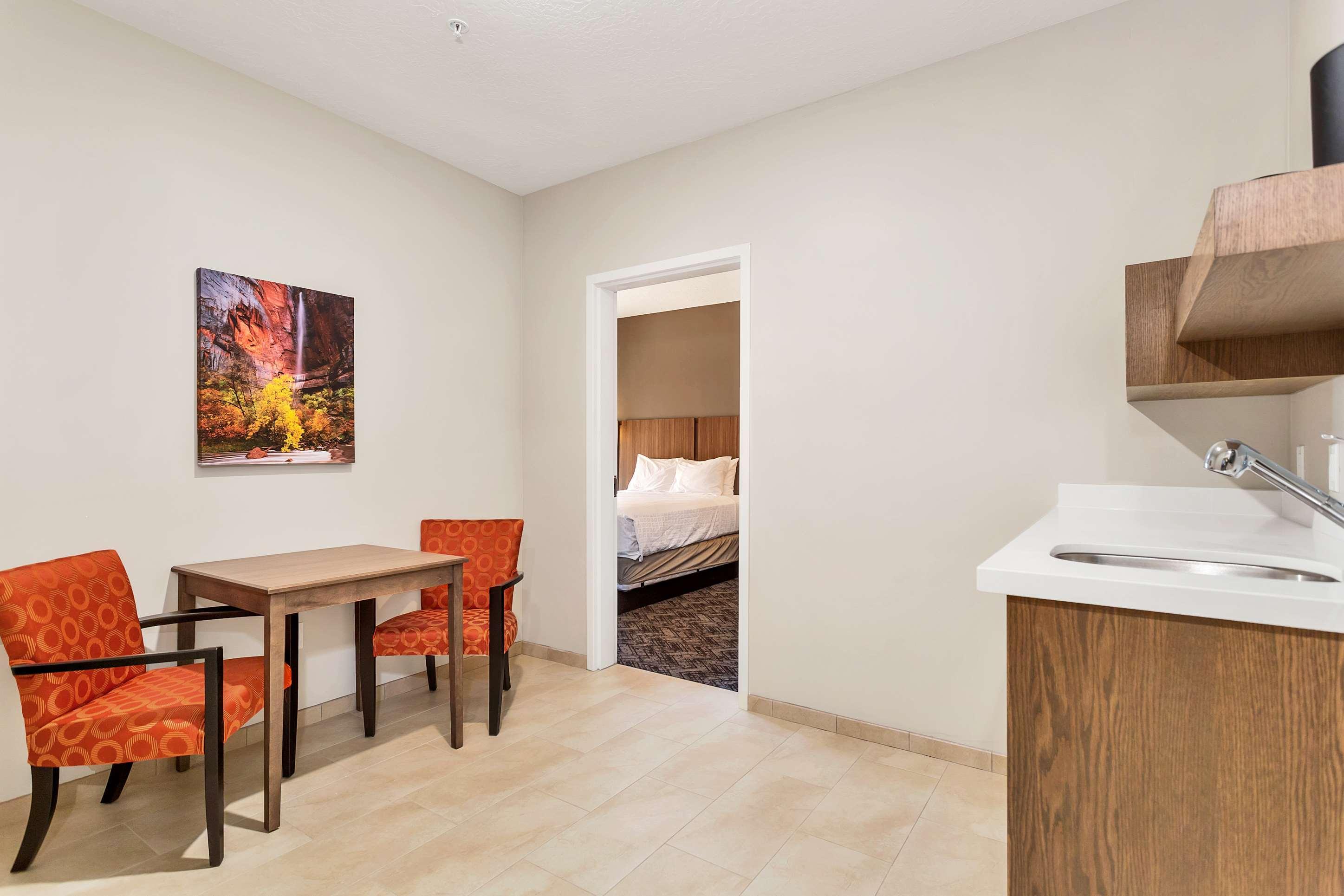 Best Western Plus Zion Canyon Inn & Suites Springdale Exterior photo